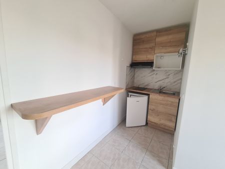 Location Appartement 1 pièce 24m² VILLEJUST 91140 - Photo 4
