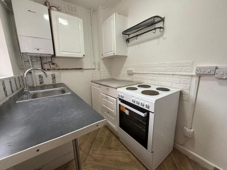 2 bedroom terraced house to rent - Photo 5