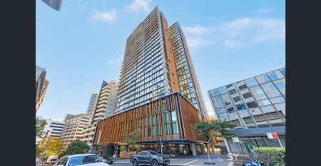 Luxury 1-Bedroom Apartment with Stunning Water Views + Parking - Photo 2