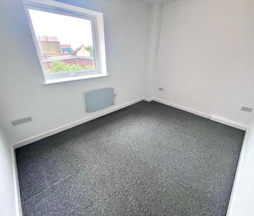 2 bedroom Flat To Let - Photo 6