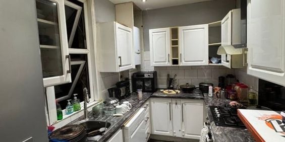 Room in a Shared House, Lloyd Road, E6 - Photo 3