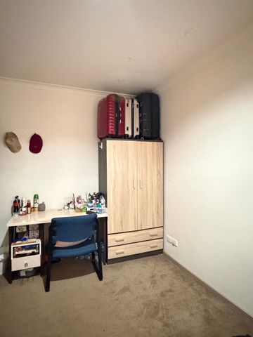 East Melbourne - Photo 5