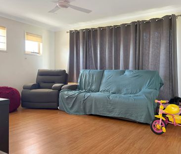 Welcome to 15 Whipbird Court, Urangan QLD 4655 - Photo 1
