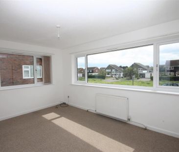 4 bedroom detached house to rent - Photo 3