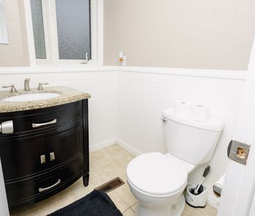 For Lease - 156 Valley Stream Drive Unit# B, South of Baseline to K... - Photo 2