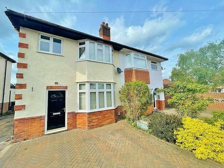 Byrefield Road, Guildford, Surrey, GU2 - Photo 4