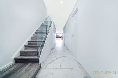 Comfortable Family Living - Photo 5