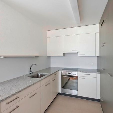 "Perfect for singles and students!" - Photo 3