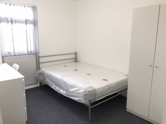 5 bedroom terraced house to rent - Photo 1