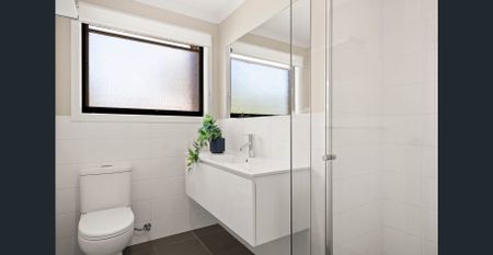 Spacious Court‑Located Home with Fresh Interiors - Photo 5