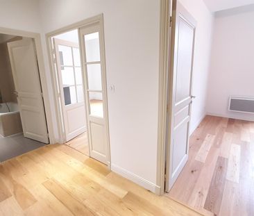 location Appartement F2 DE 43.27m² À POITIERS - Photo 3