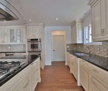 For Lease - 1336 Queen Victoria Avenue, Mississauga, Ontario - Photo 5