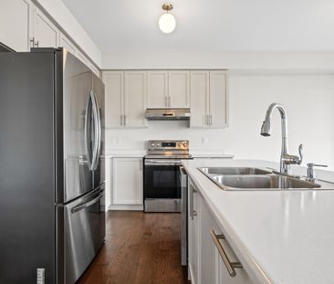 For Lease - 123 Yacht Drive, Clarington, Ontario - Photo 2