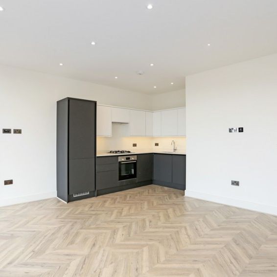 Cardigan Road, Bow, London E3 - Photo 1