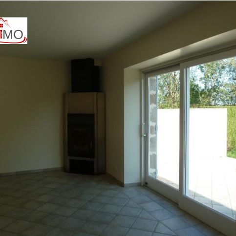 Location Maison 4 pièces 128m² CONFOLENS 16500 - Photo 1