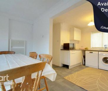 1 bedroom in a house share to rent - Photo 2