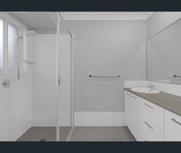 INSPECT: Saturday 1st November, 9.00am to 9.15am - Photo 1