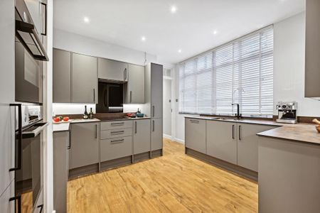 3 bedroom flat to rent - Photo 5