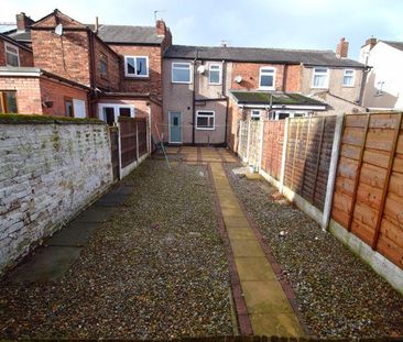 2 bedroom terraced house to rent - Photo 2