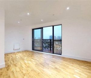 1 Bedrooms Flat to rent in City View Point, Poplar E14 | £ 300 - Photo 1