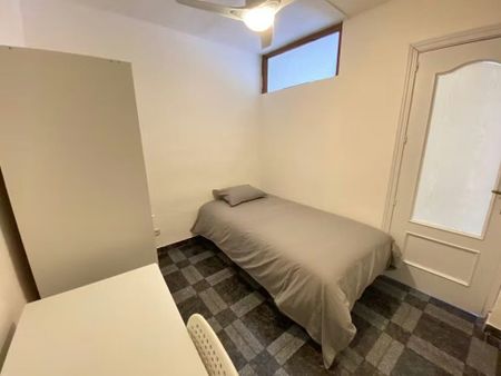 Calle de la Garceta, Madrid, Community of Madrid 28019 - Foto 3