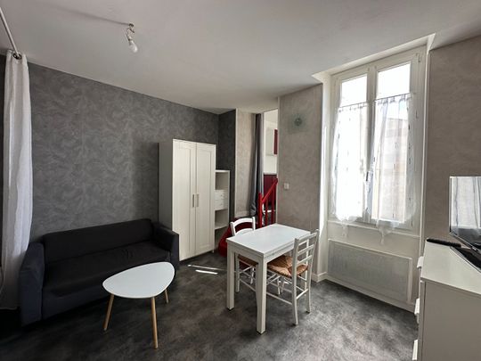 Location appartement 1 pièce, 24.00m², Rochefort - Photo 1
