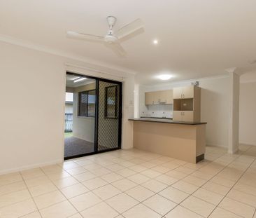 14 Hilton Way, Mount Louisa - Photo 1
