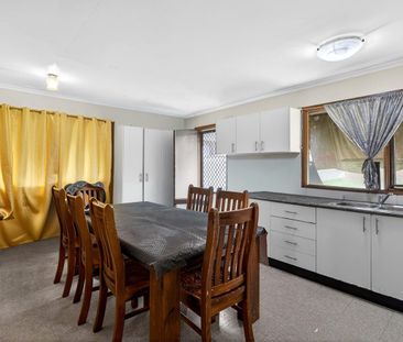 4 BR House - ACROSS THE ROAD FROM SCHOOL AND SHOPS - Photo 3