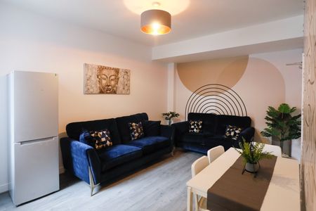 Room in a Shared House, Romer Road, L6 - Photo 2