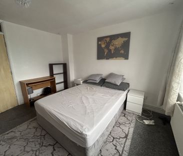 Brightmore Drive Sheffield S3 7NF - Photo 2