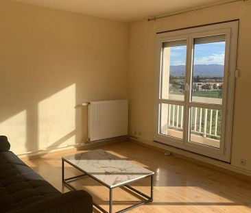 Location Appartement 5 pièces 83m² VALENCE 26000 - Photo 2