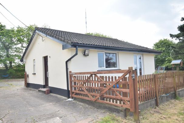 2 bedroom bungalow to rent - Photo 1