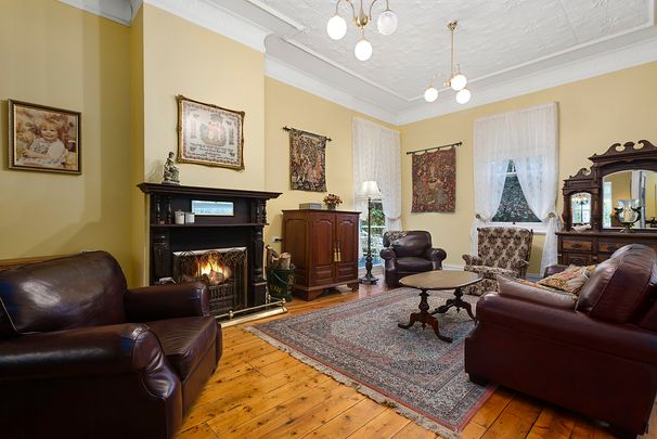 Ideal For Melbourne or Bendigo Commuters! - Photo 1