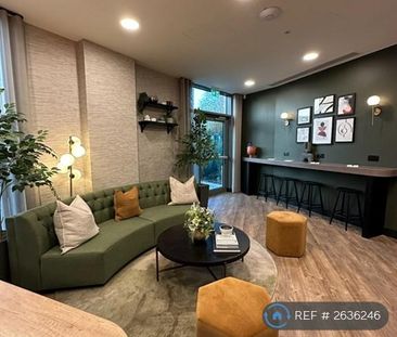 1 bedroom in a flat share to rent - Photo 1