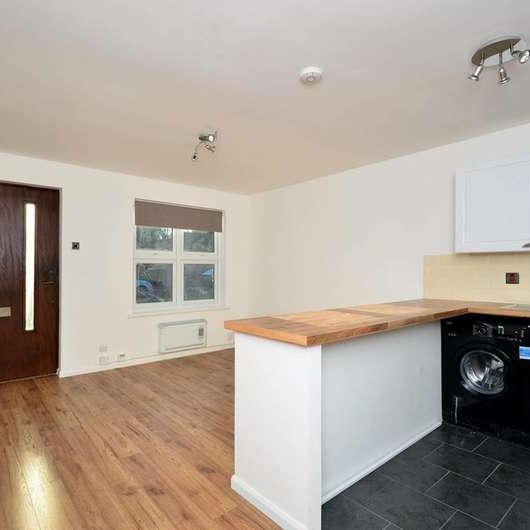 Bradfield Close, Burpham, GU4 - Photo 1