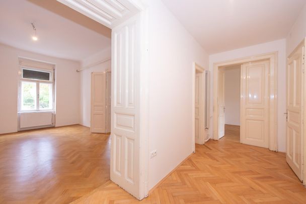 Exklusive Altbauwohnung in Bestlage: Neu saniert, großzügiger Balkon & Spitzenlage gegenüber der TU Graz - Foto 1