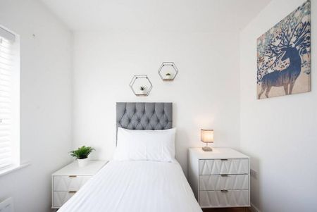 3 bedroom detached house to rent - Photo 4