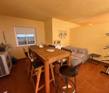 Alquiler de piso en Calle Ave Marina - Photo 2