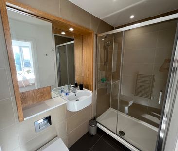 Room in a Shared Flat, Sky View Tower, E15 - Photo 4