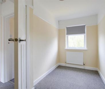 2 bedroom maisonette to rent - Photo 2