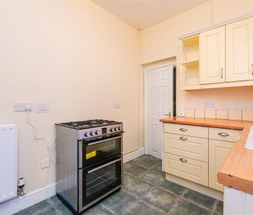 2 bed House - Mid Terrace To Let - Photo 6