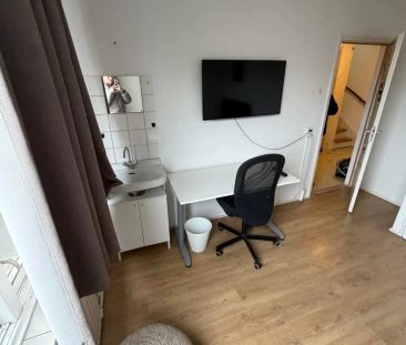 Chambre Baron van Lamsweerdelaan 33, Tilburg - À Louer - Foto 1