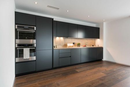 Stylish attic apartment in well-maintained building! - Photo 5