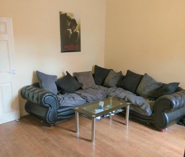 4 bedroom terraced house to rent - Photo 2