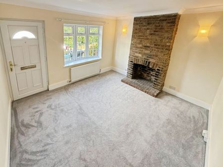 2 bedroom House To Let - Photo 3