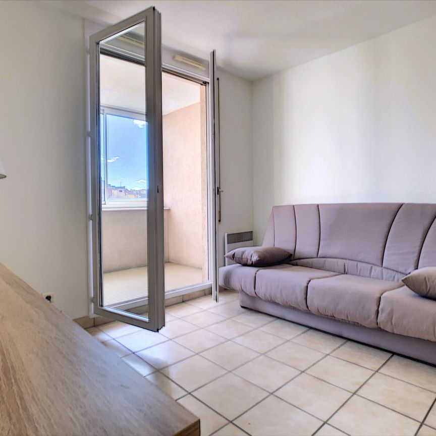 STUDIO MEUBLE – 30 m2 – 69003 LYON – Réf.1500 – Réf. 1500 - Photo 1