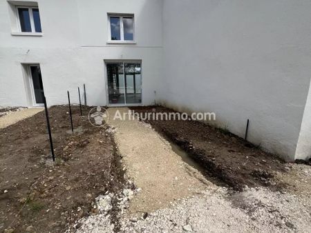 Location Maison 2 pièces 46 m2 à Neuvic - Photo 5