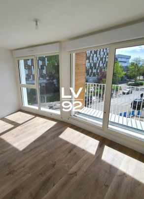 Location Appartement 4 pièces 85m² ASNIERES SUR SEINE 92600 - Photo 1
