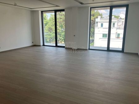 Luxurious Four-Bedroom Apt - Kiseleff - Fotografie 3