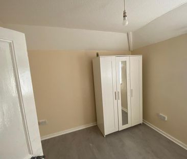 3 bedroom detached house to rent - Photo 4